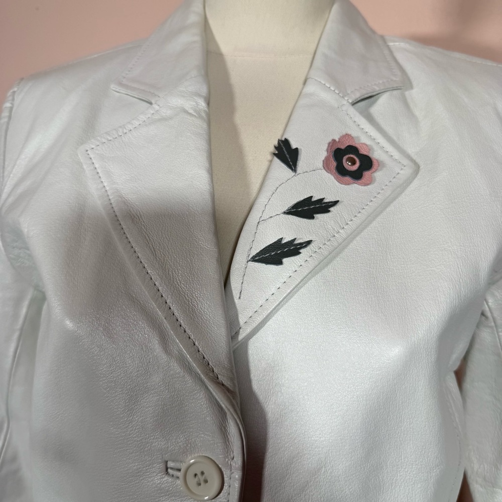 Vintage White Leather feminine appliqué Flower festival jacket Blazer Y2K medium - Picture 3 of 17